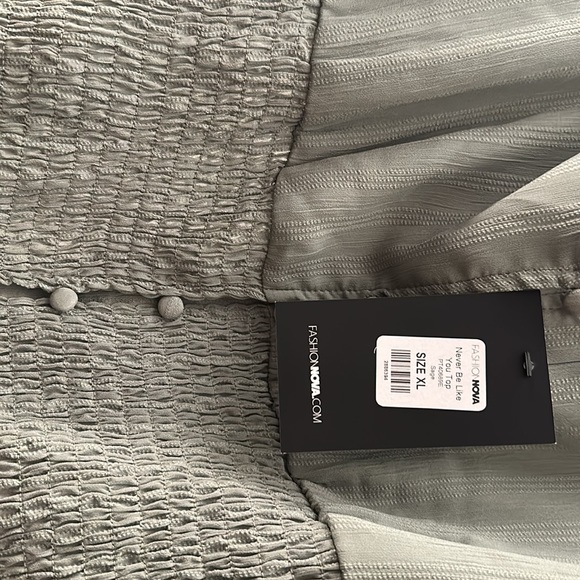 COPY - Never be like you top fashion nova - Picture 4 of 7